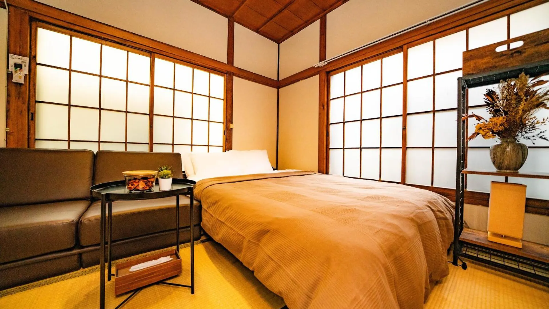 3 Bedrooms House In Food Heaven Area Tokyo Japan