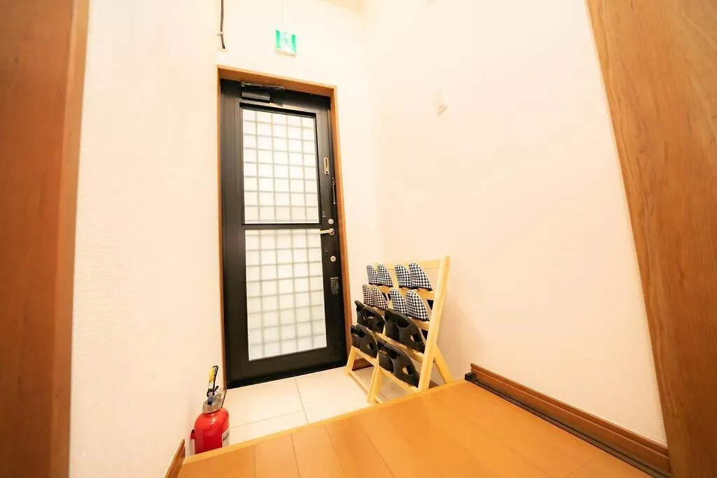 3 Bedrooms House In Food Heaven Area Tokyo Apartment